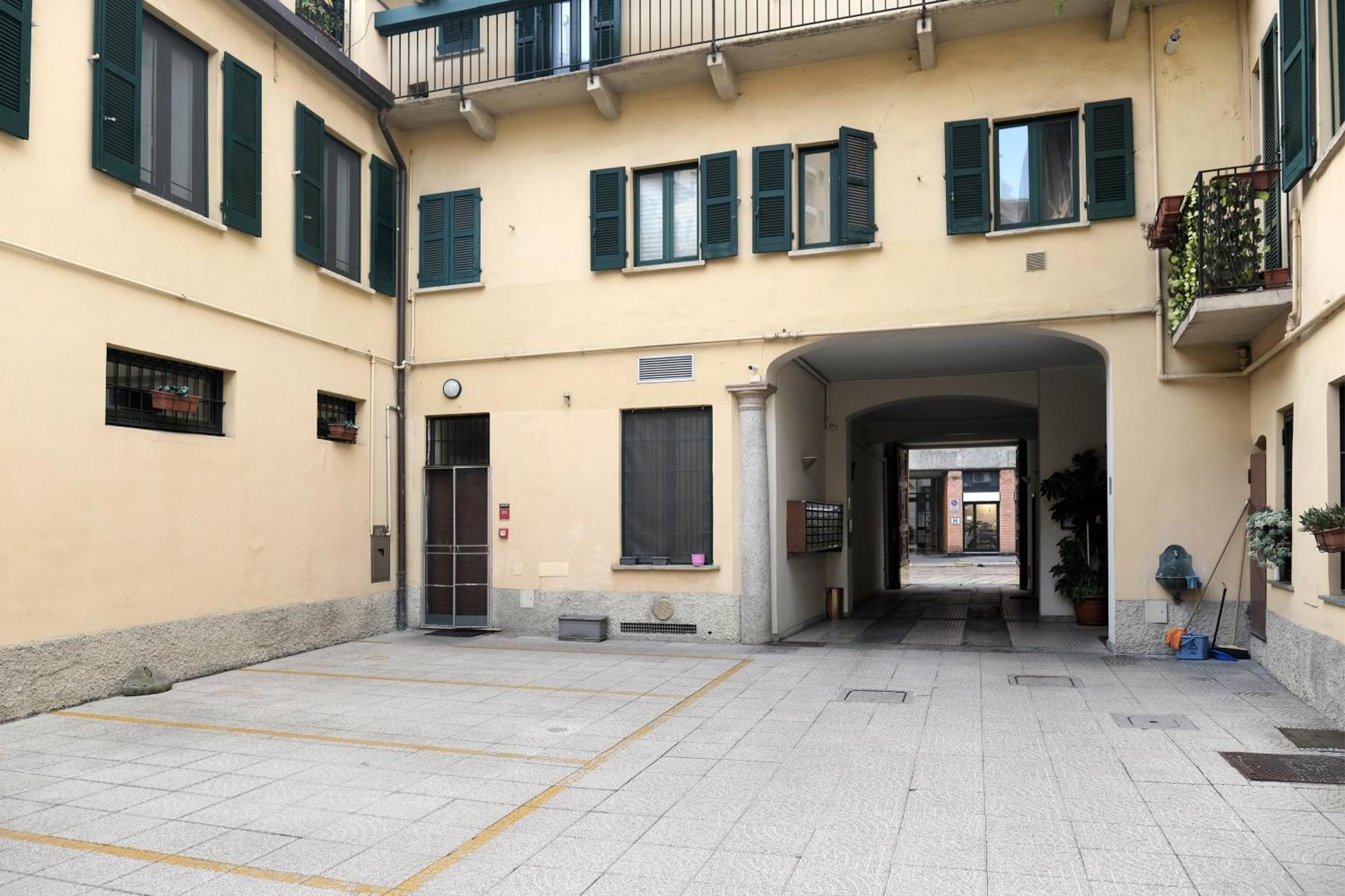 Comecasa Bright Terraced Apartment In Porta Romana Vicino Clinica Mangiagalli Milan Extérieur photo